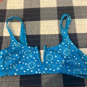 Blue patterned bikini top